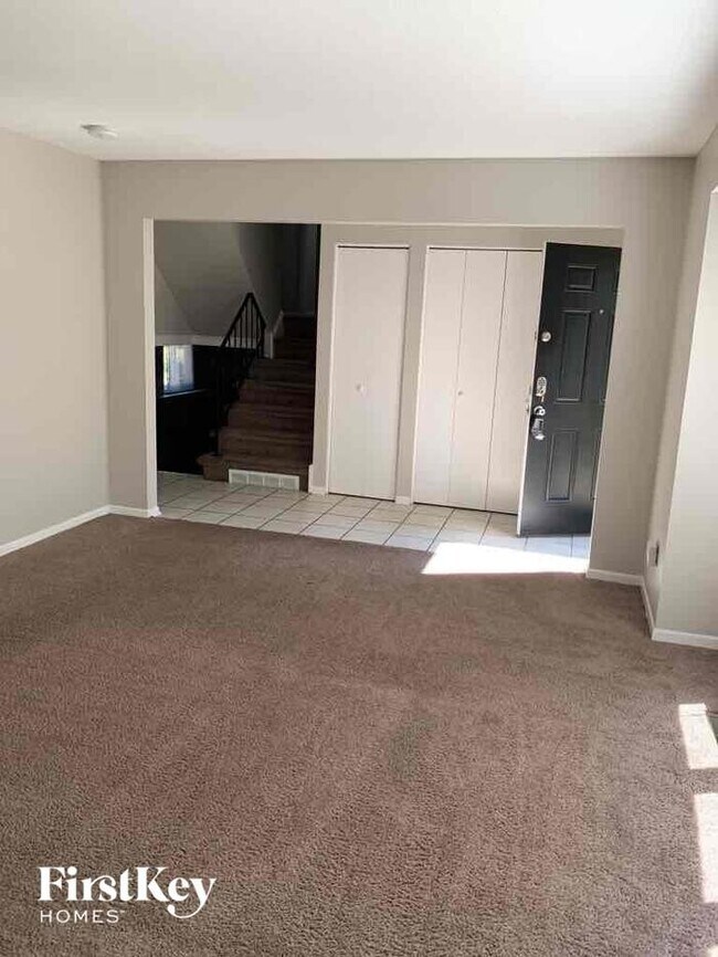Building Photo - 5210 Arquilla Dr