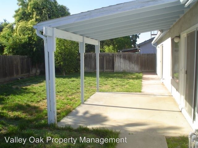 Building Photo - 3 br, 2 bath House - 2017 Star Oak Avenue