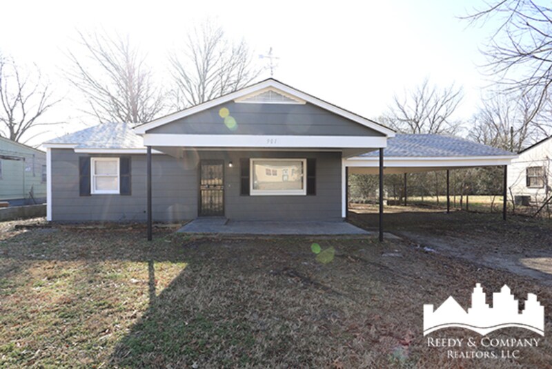 Foto principal - 901 Floyd Ave