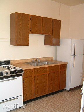 Building Photo - 1 br, 1 bath Apartment - Ainslie Manor