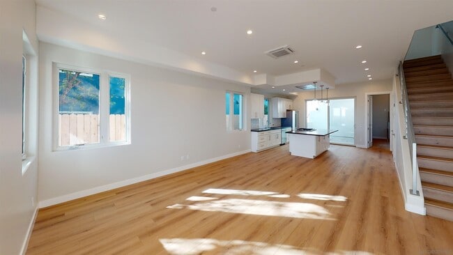 Foto del edificio - 212 Imperial Beach Blvd