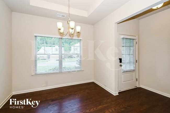 Building Photo - 136 Prominence Ct