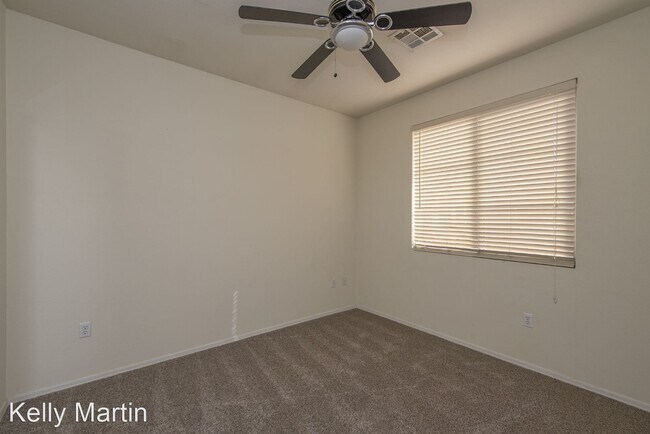 Building Photo - 2 br, 2 bath House - 2992 N Miller Rd #217B