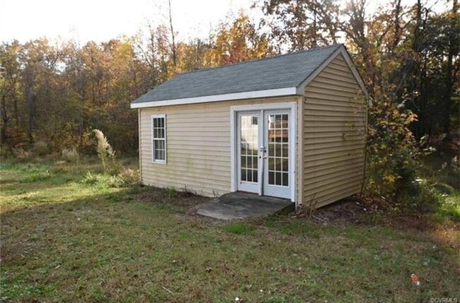 Building Photo - 8640 old pond rd