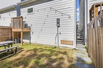 Building Photo - 2806 Versailles Oak Ln