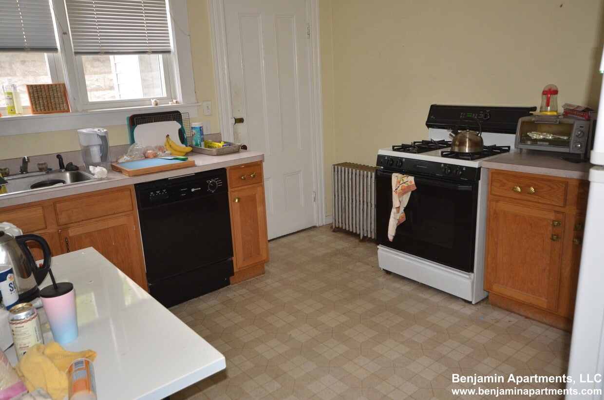 36 Jewett St, Newton, MA 02458 House Rental in Newton, MA