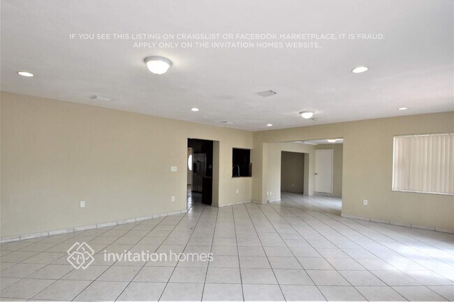 Building Photo - 1720 SW 98th Ct