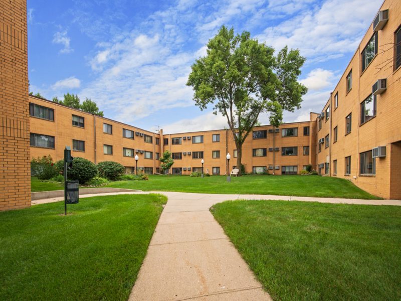 Primary Photo - Golden Meadows Apartments