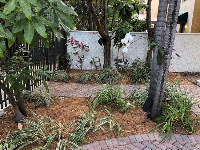 Foto del edificio - 3041 Orange St