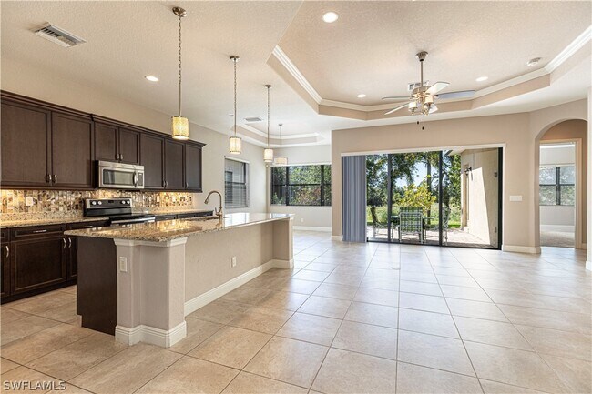 Building Photo - 1606 Serrano Cir