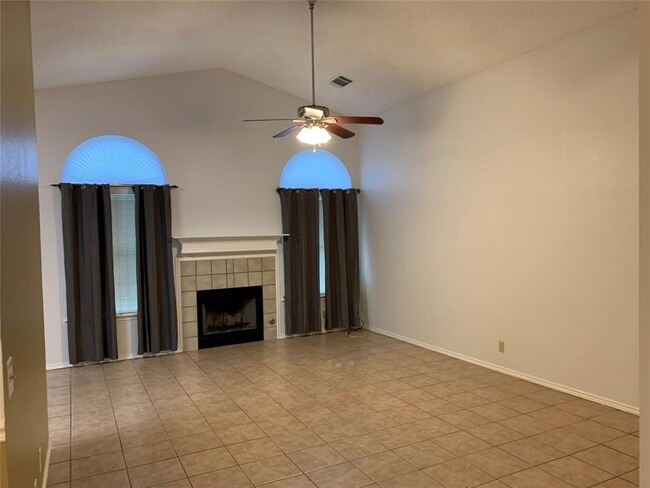 Foto del edificio - 17130 Copperhead Dr