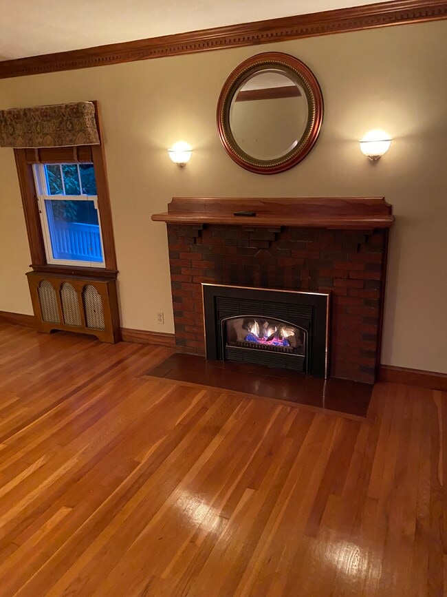 Living room - 27 Clearwater Dr