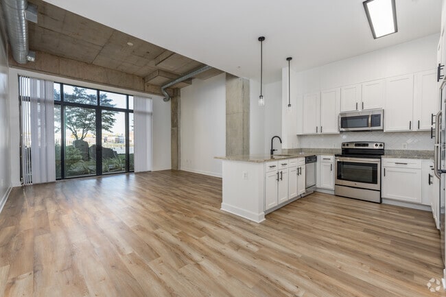 1BR, 1BA - 841SF - Kitchen - Arrive Union Wharf