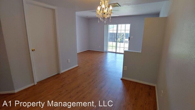 Building Photo - 3160 N Navajo Dr
