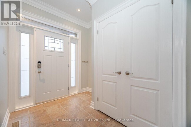 Photo du bâtiment - 266 Airdrie Rd