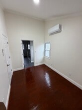 Building Photo - 39 Jackson St