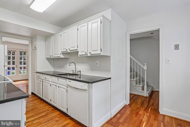 Building Photo - 4930 Bradley Blvd