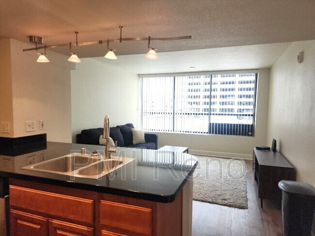 Foto del edificio - 450 N Arlington Ave