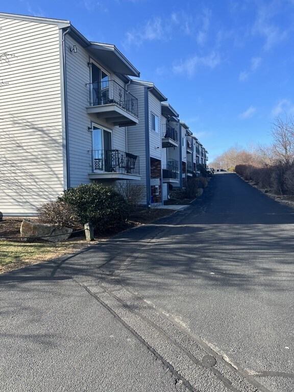 1171 Nantasket Ave Unit U 5, Hull, MA 02045 Condo for Rent in Hull