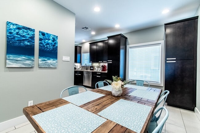 Foto del edificio - 14309 Kemps Way