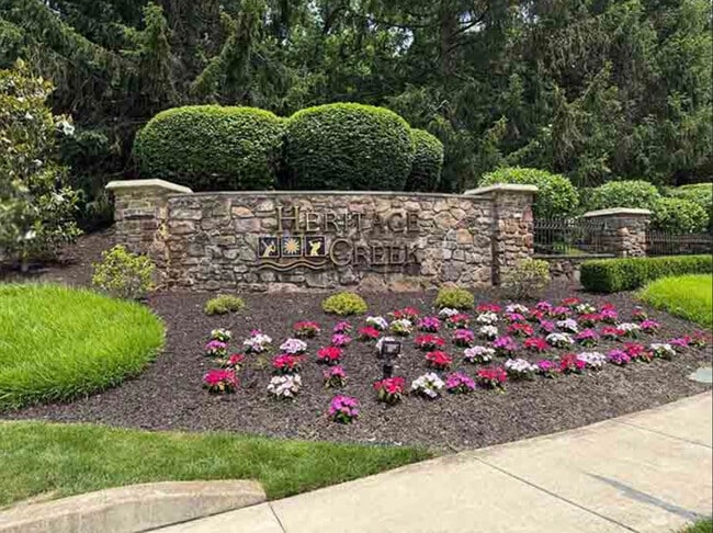 Building Photo - 950 Nathaniel Trl