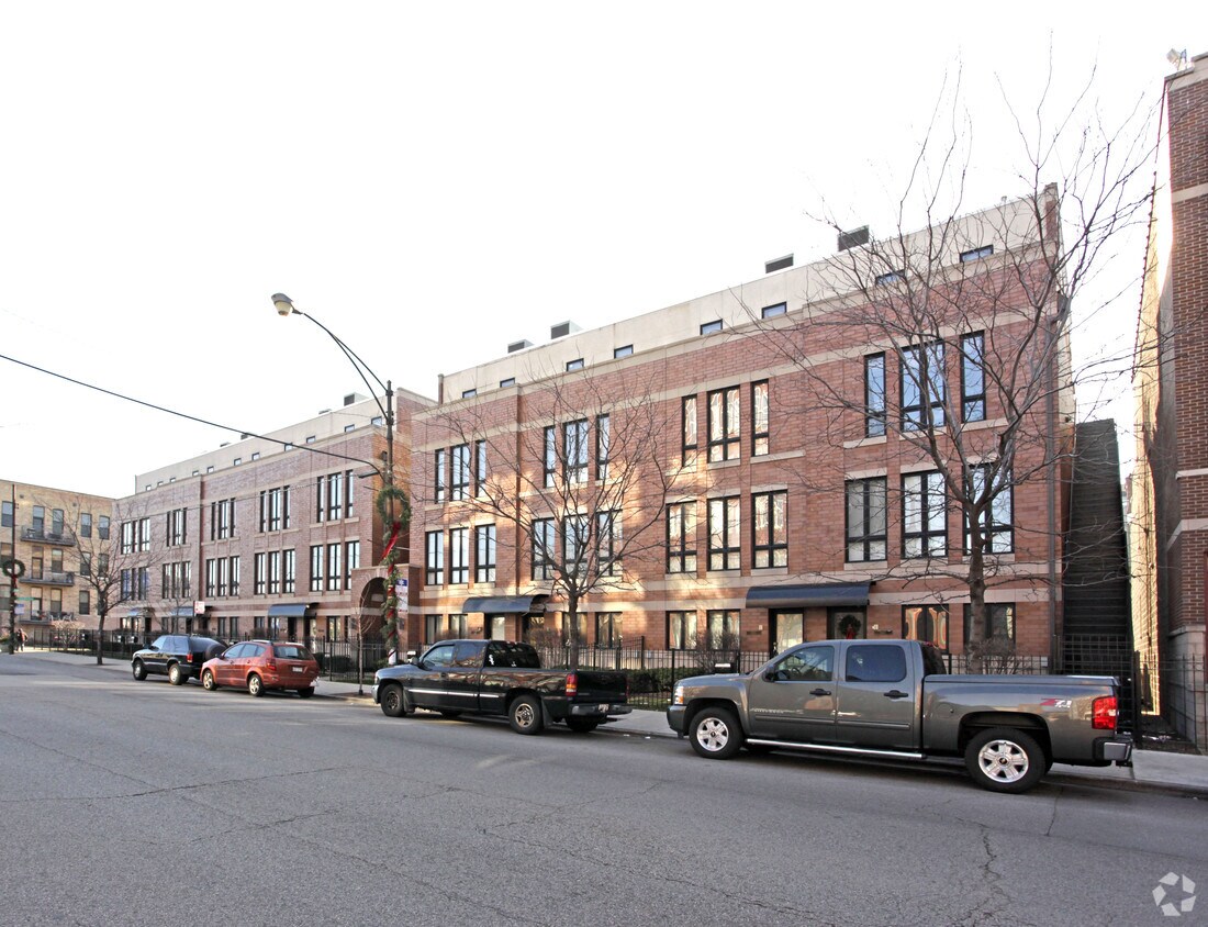 Foto del edificio - 1301-1317 W Belmont Ave