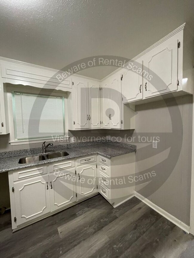 Foto del edificio - 3 BED & 2 BATH / PET-FRIENDLY / SECTION 8 ...