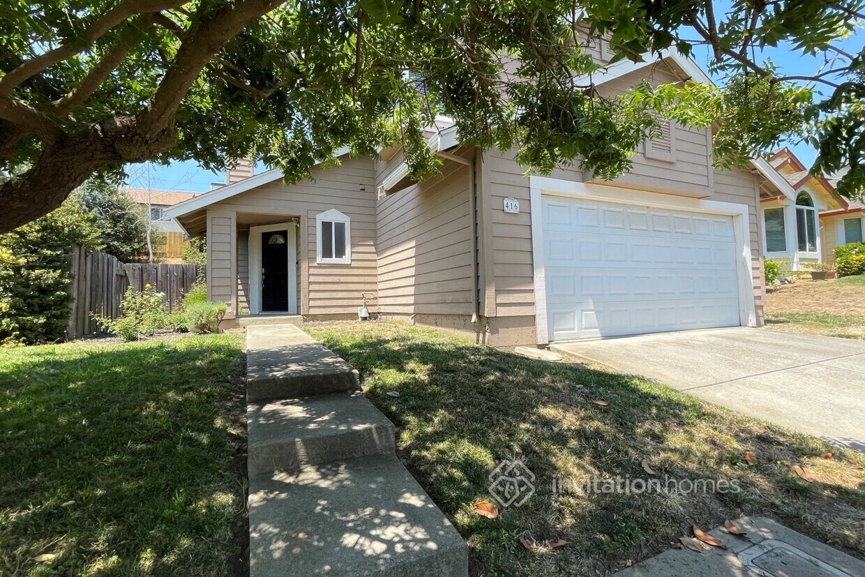Primary Photo - 416 Longridge Dr