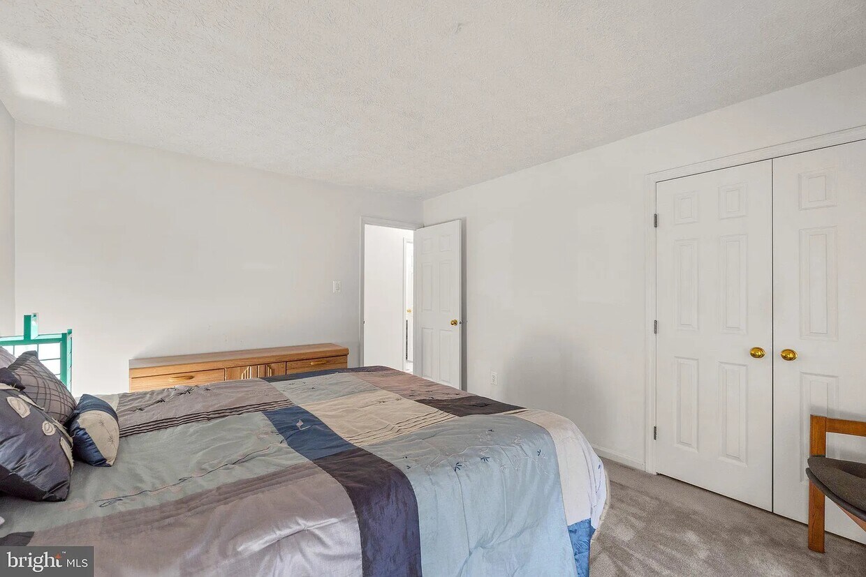 Foto principal - 10461 Short Tract Rd