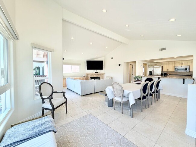 Foto del edificio - Sunset By The Sea – Coastal Relaxation on ...