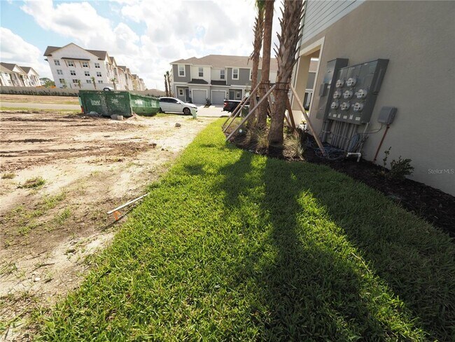 Building Photo - 5872 Biscotti St