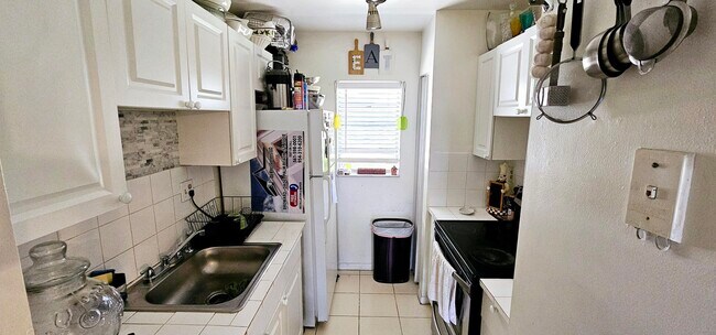 Building Photo - 3234 Coral Ridge Dr
