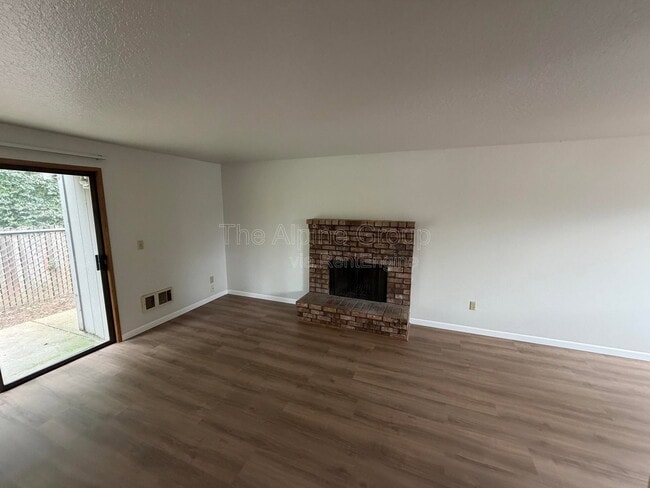 Photo - 242 NE 143rd Ave Townhome