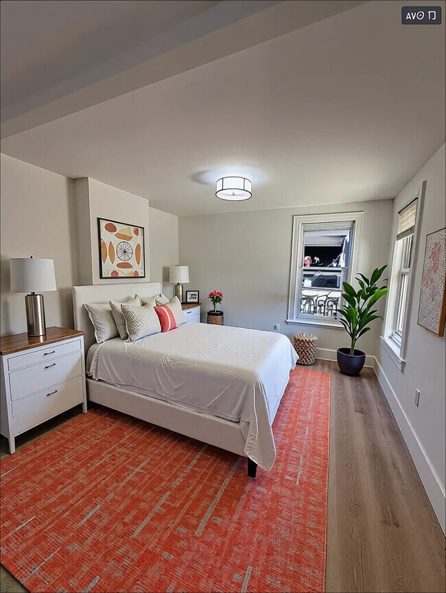 Foto del edificio - 885 E Broadway