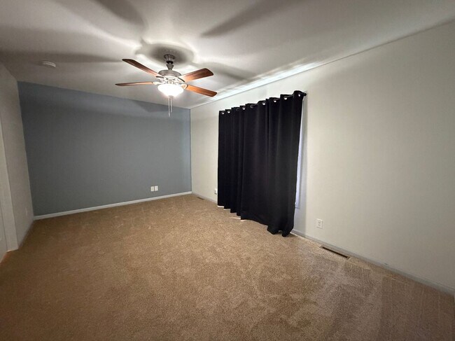 Foto del edificio - 710 Sunrise Ct