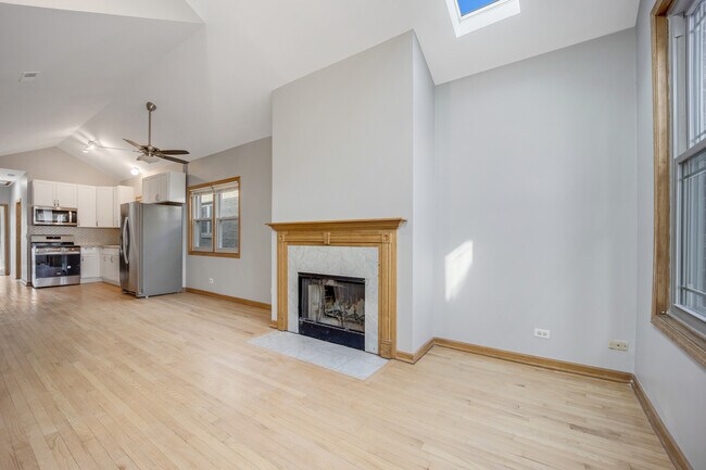 Building Photo - 2035 W Huron St