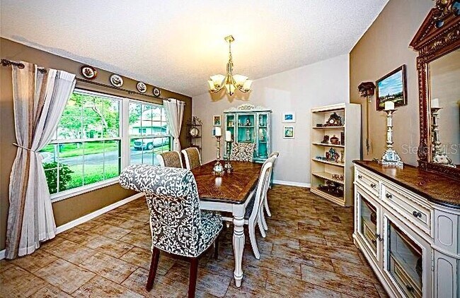 Foto del edificio - 1587 Heather Ridge Blvd