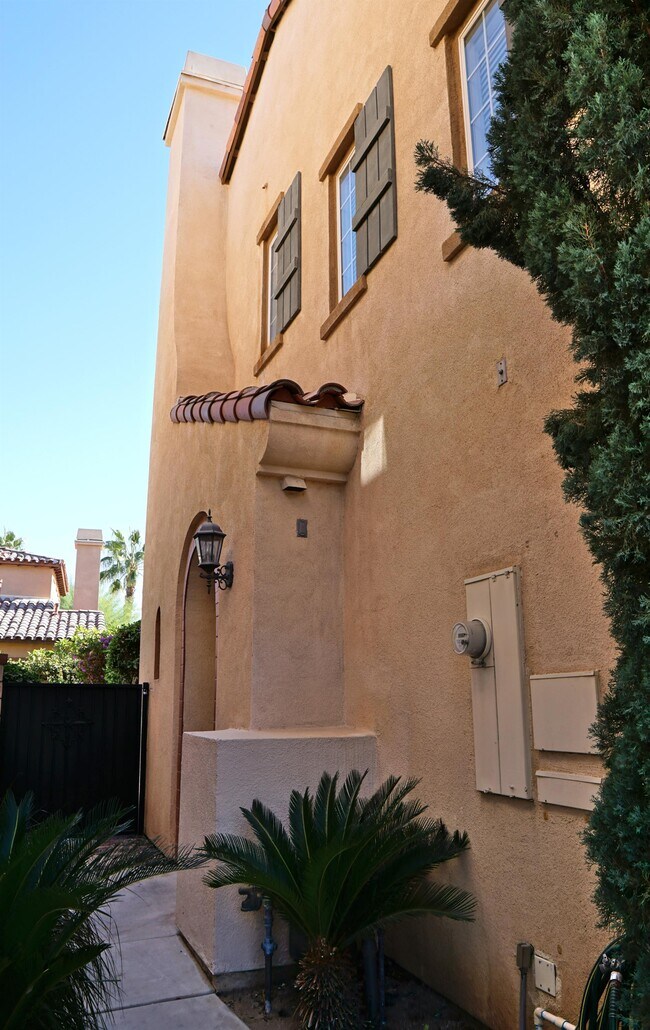 1816 Pintura Cir W, Palm Springs, CA 92264 House Rental in Palm