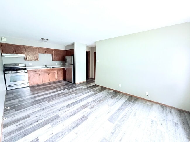 Building Photo - Ridgeway Court