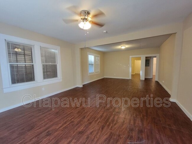 Building Photo - 1111 Gibbs