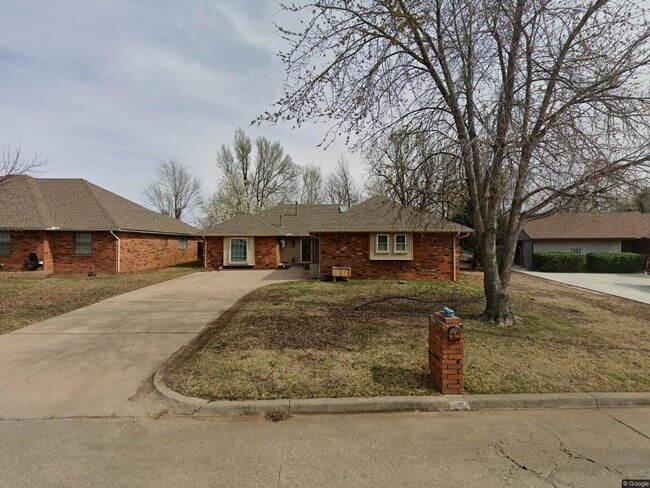 Building Photo - 312 Christopher Todd Dr