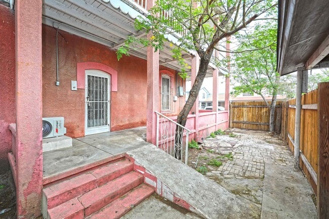 Foto del edificio - 1517 Garcia St
