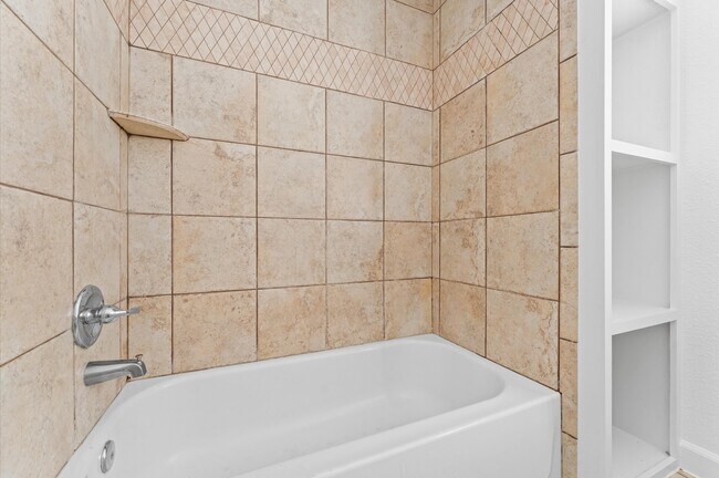 Foto del edificio - 5326 Newkirk Ln