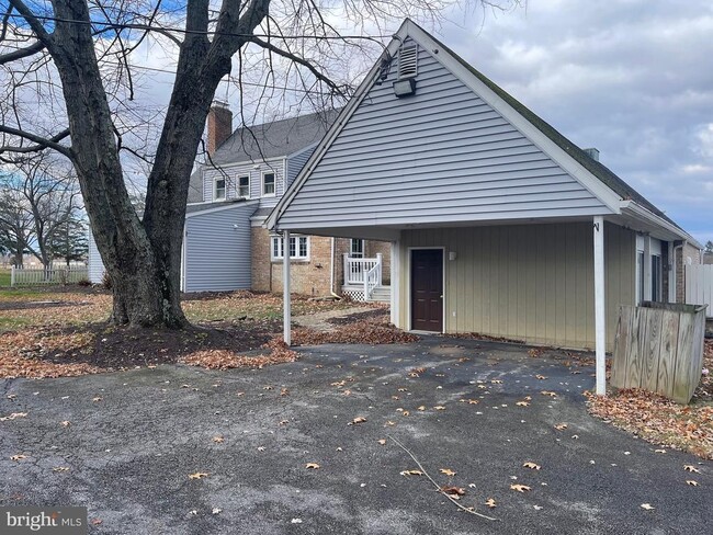 Building Photo - 2497 Biglerville Rd