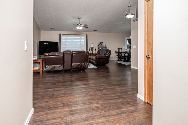 Building Photo - Please View 3D Virtual Walk-Through Before...
