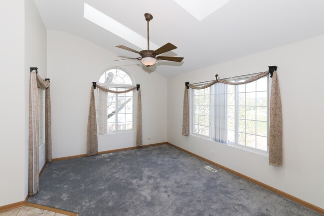 Building Photo - 2232 Dawson Ln