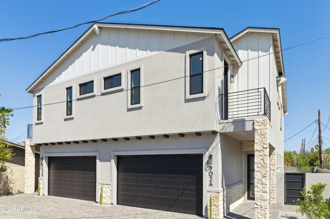 Foto del edificio - 902 W Hazelwood St