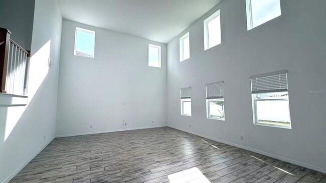 Foto del edificio - 2086 Derwent Dr