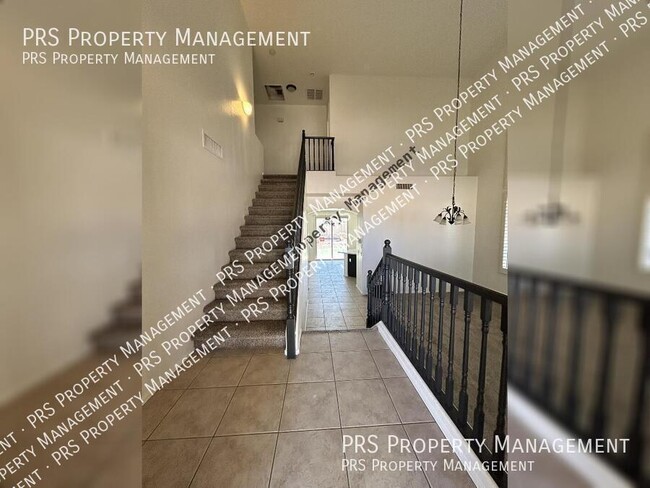 Foto del edificio - Large 3 Bedroom + Den Home with Large Back...