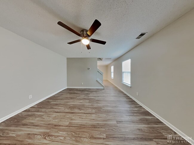 Building Photo - 129 Honey Tree Rd